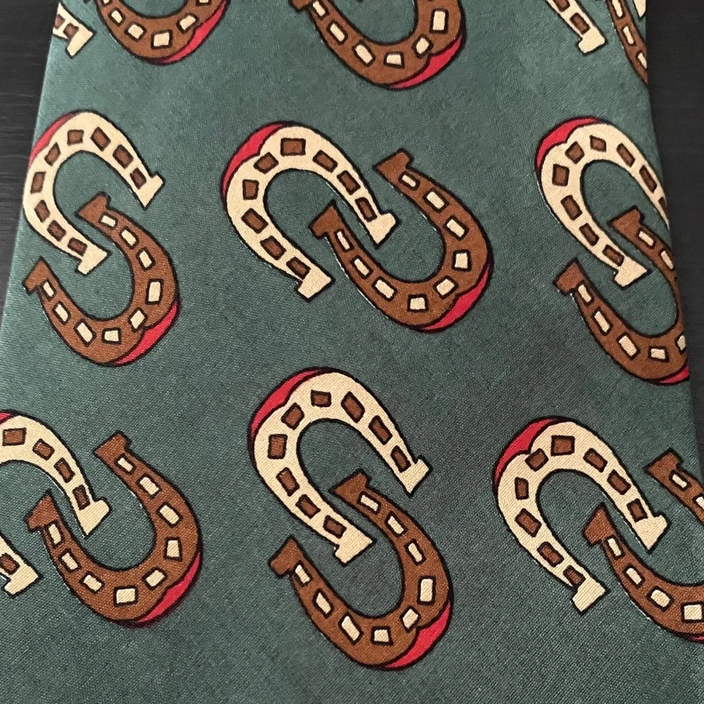 Gucci Green and Red Horseshoe Pattern Tie - Picture 5 of 7